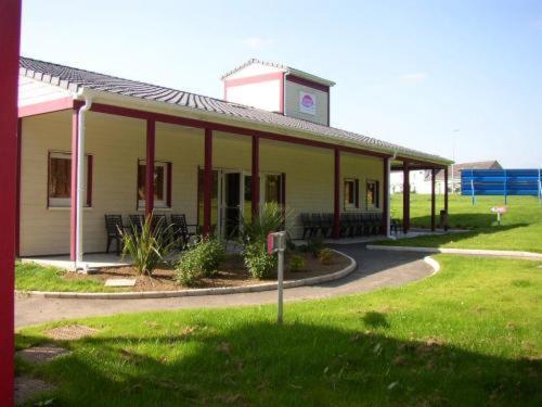 Relais Fasthotel Quimperle Exterior photo
